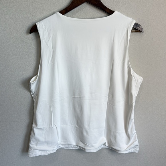 Tahari White Sleeveless Layering Tank Top Size 2X - Picture 2 of 4